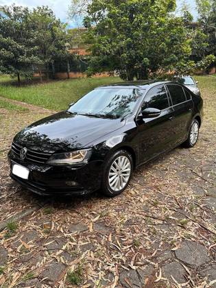 VOLKSWAGEN JETTA 1.4 16V TSI COMFORTLINE GASOLINA 4P TIPTRONIC VOLKSWAGEN JETTA 1.4 16V TSI COMFORTLINE GASOLINA 4P TIPTRONIC